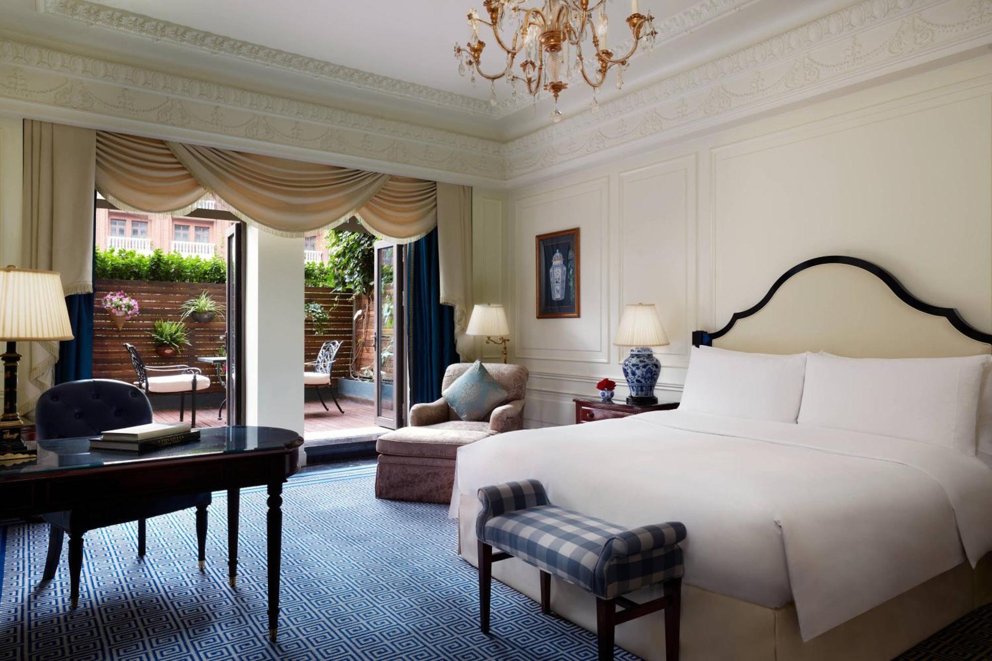 Отель The Ritz-carlton,