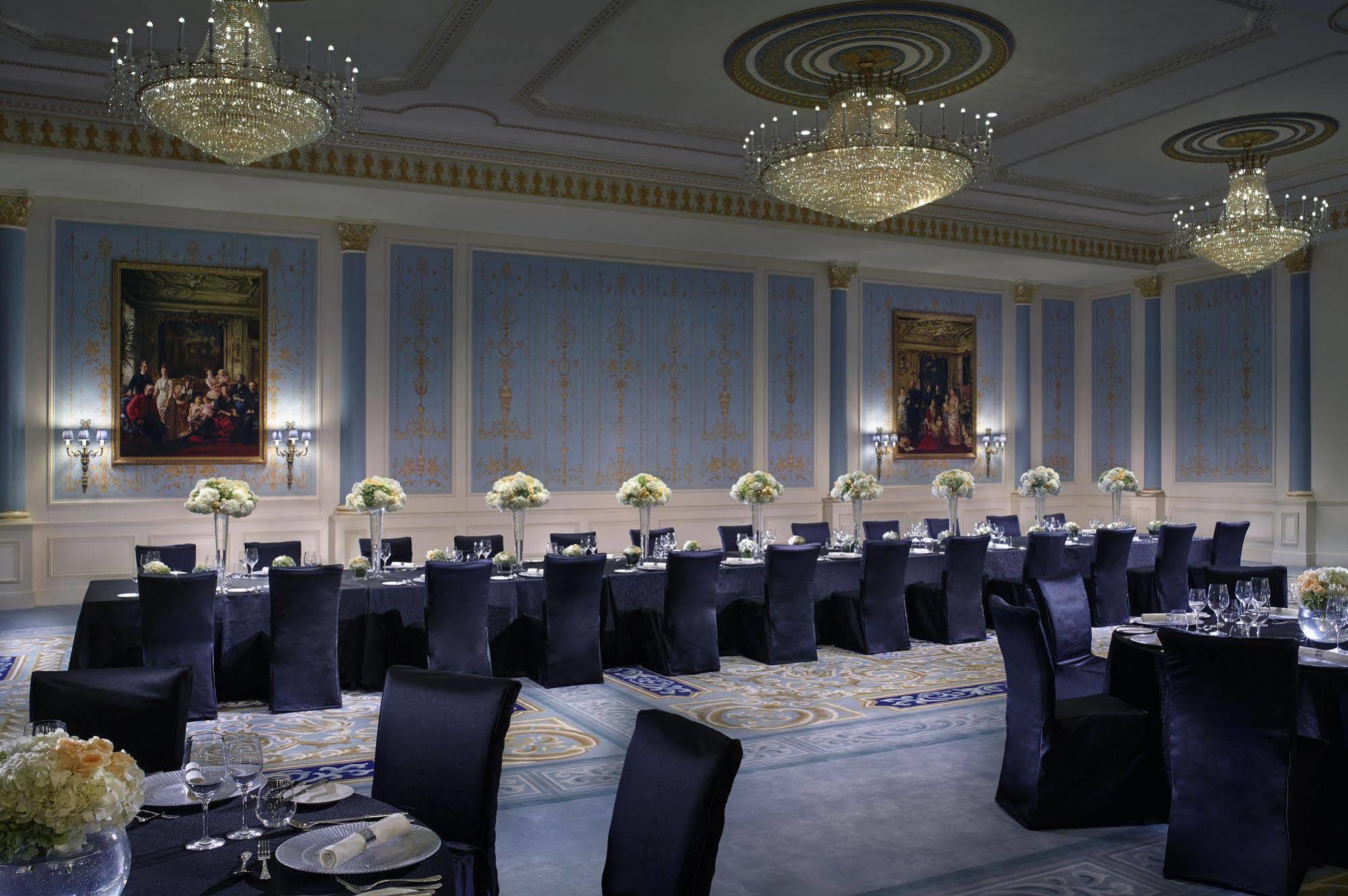 Отель The Ritz-carlton, 5*